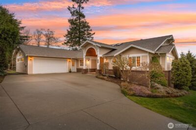 1231 Broad Street , Bellingham, WA 98229