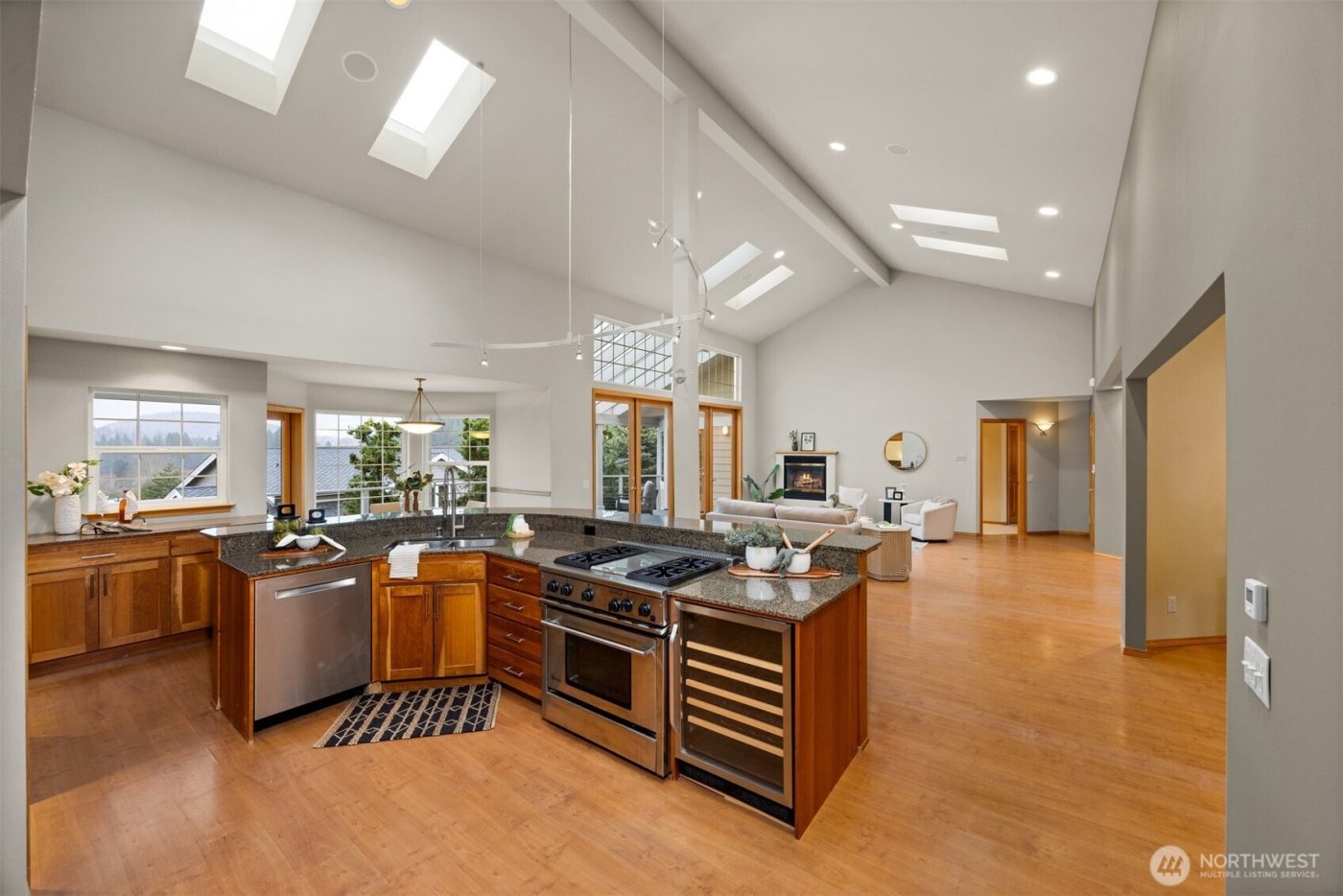 1231 Broad Street , Bellingham, WA 98229