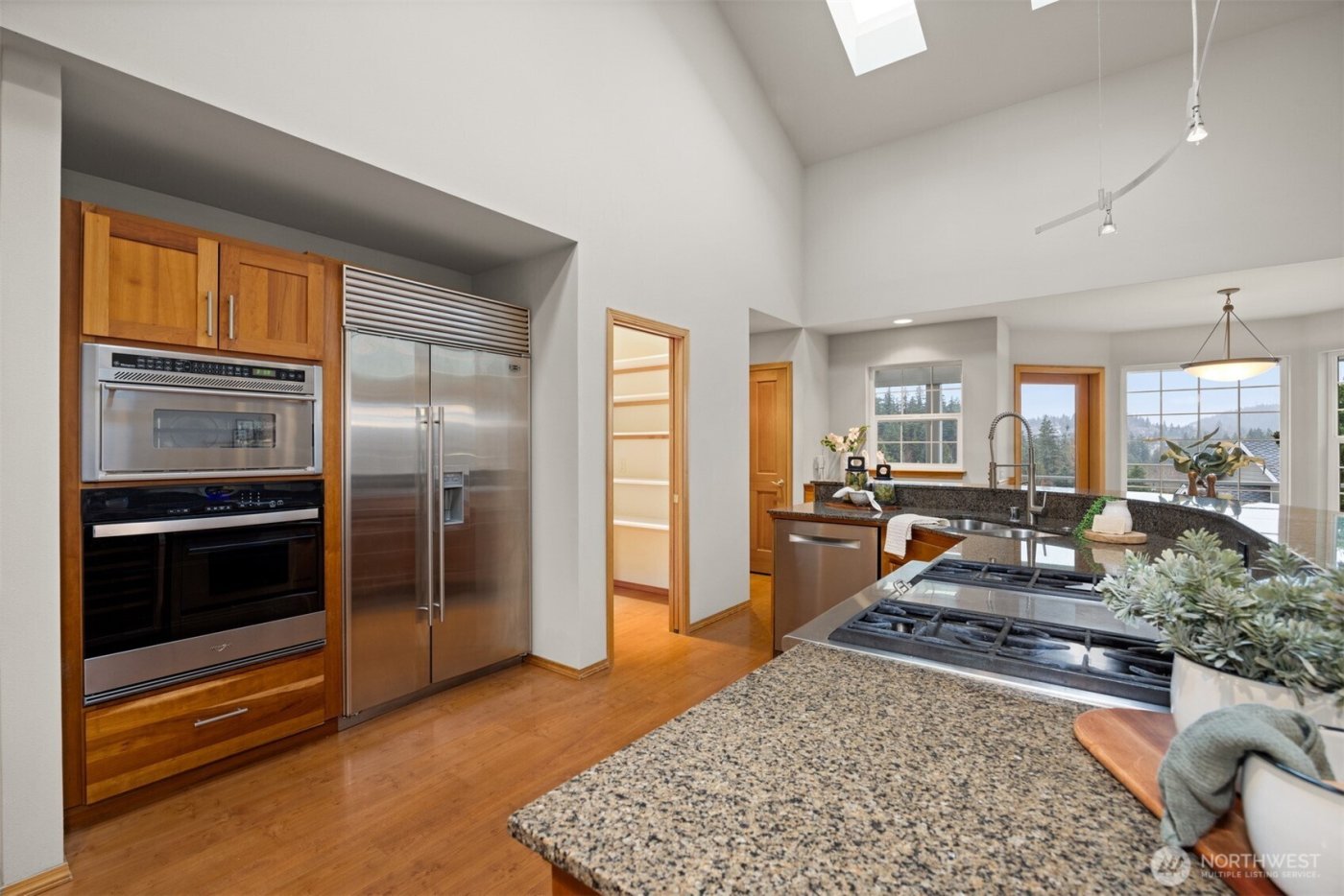 1231 Broad Street , Bellingham, WA 98229