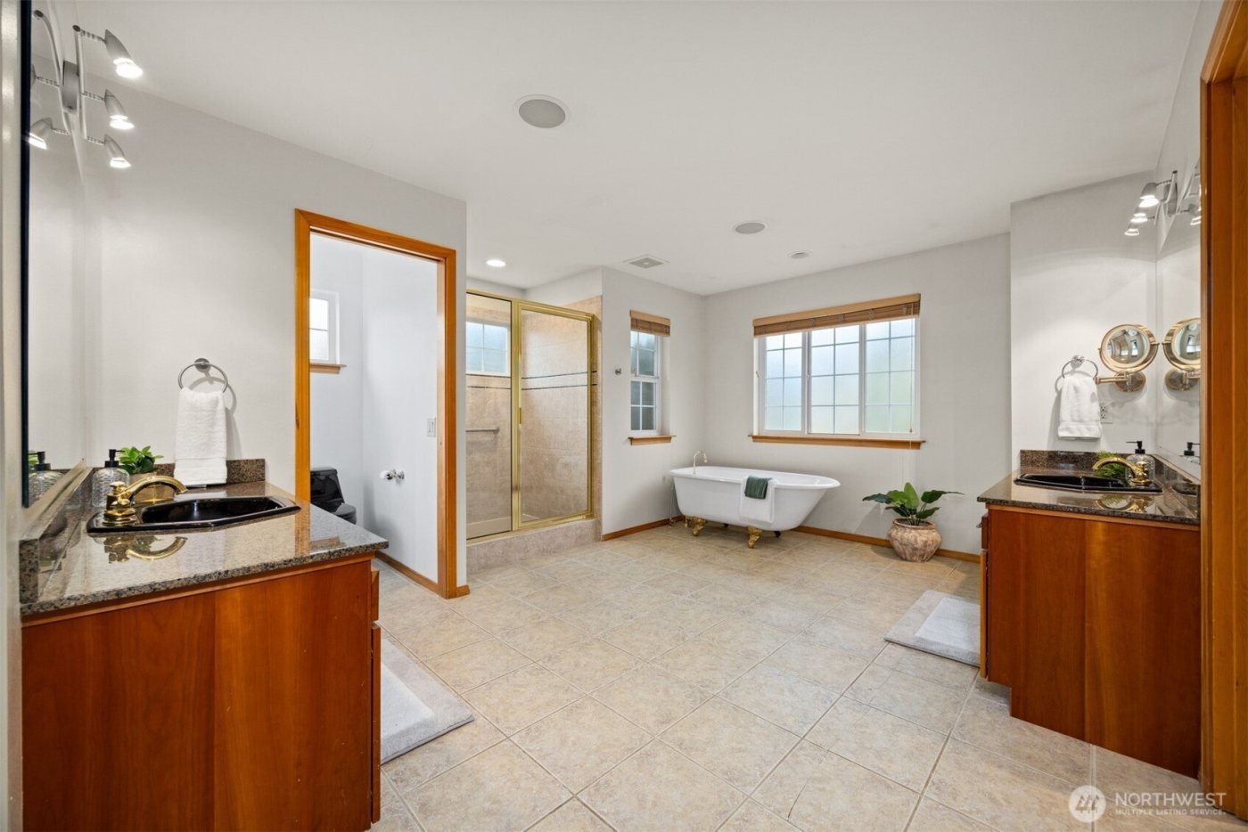 1231 Broad Street , Bellingham, WA 98229