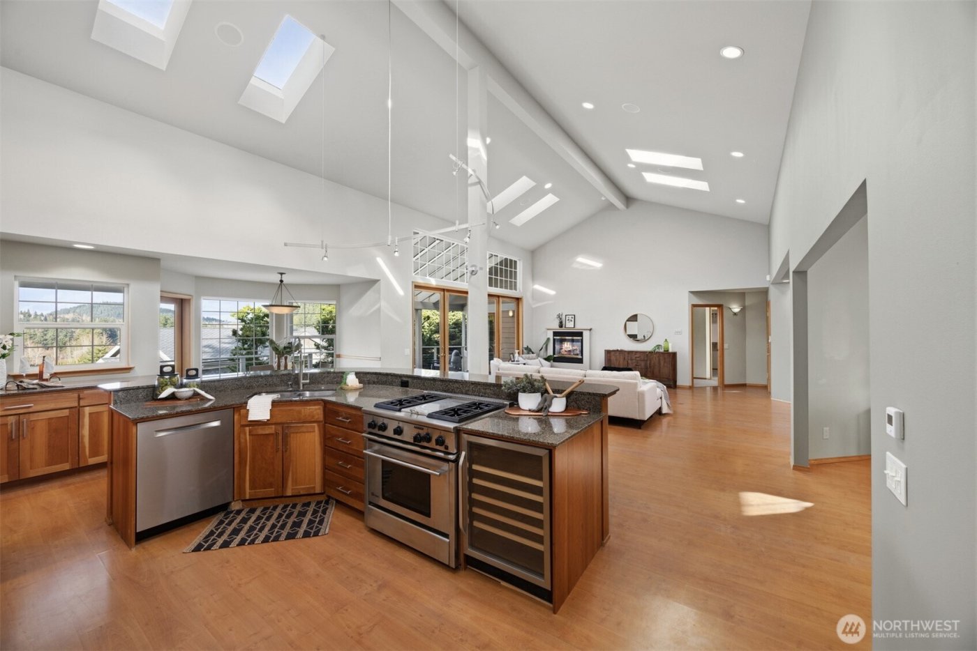 1231 Broad Street , Bellingham, WA 98229