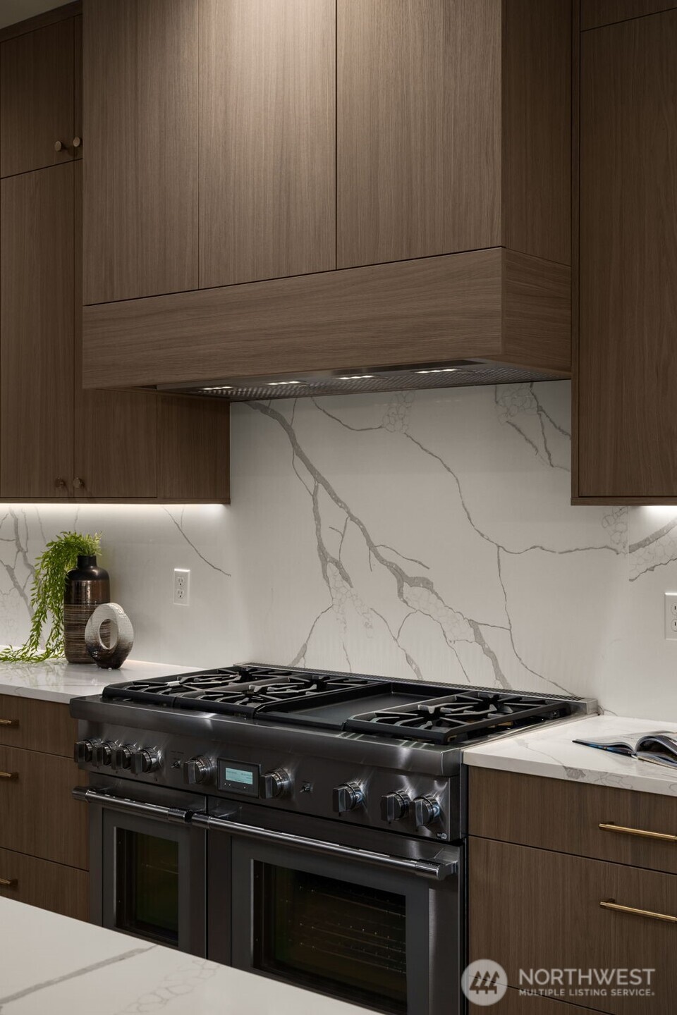 14948 SE 43rd Street , Bellevue, WA 98006