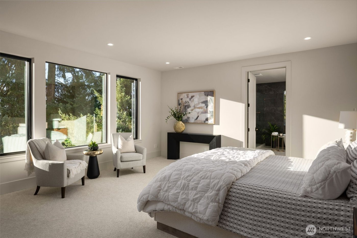 14948 SE 43rd Street , Bellevue, WA 98006