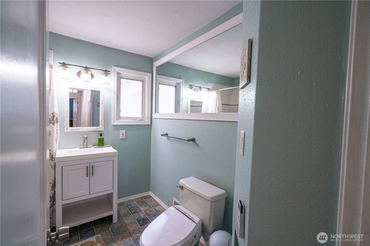 513 3rd Ave , Aberdeen, WA 98520