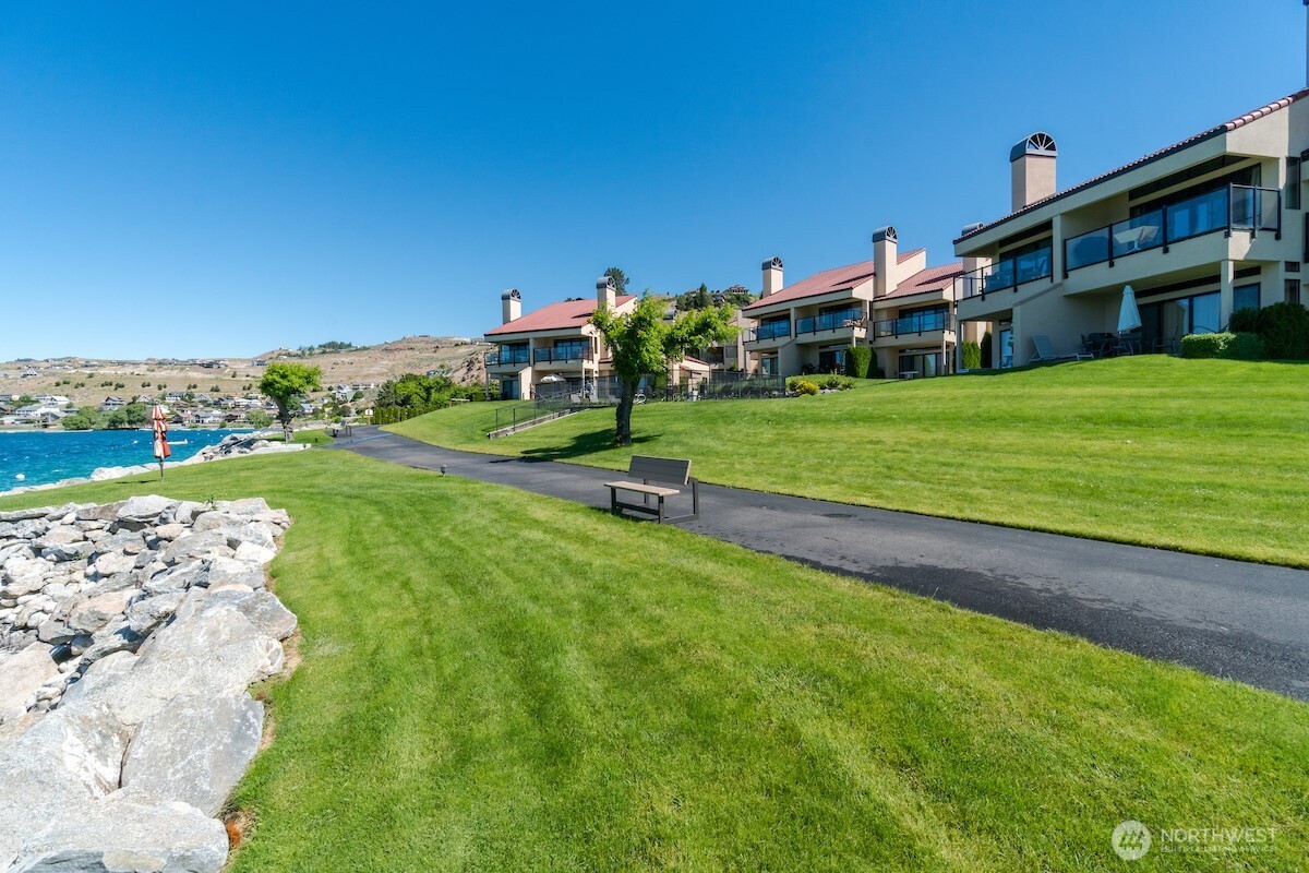 100 Lake Chelan Shores Drive #16-7&8, Chelan, WA 98816
