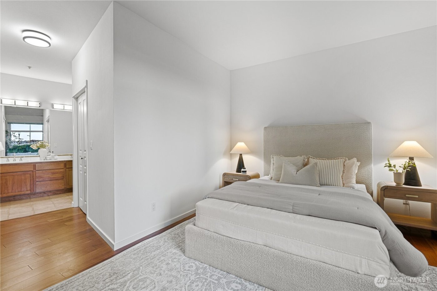 1900 alaskan way #108, Seattle, WA 98121