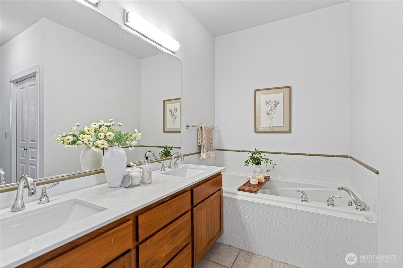 1900 alaskan way #108, Seattle, WA 98121