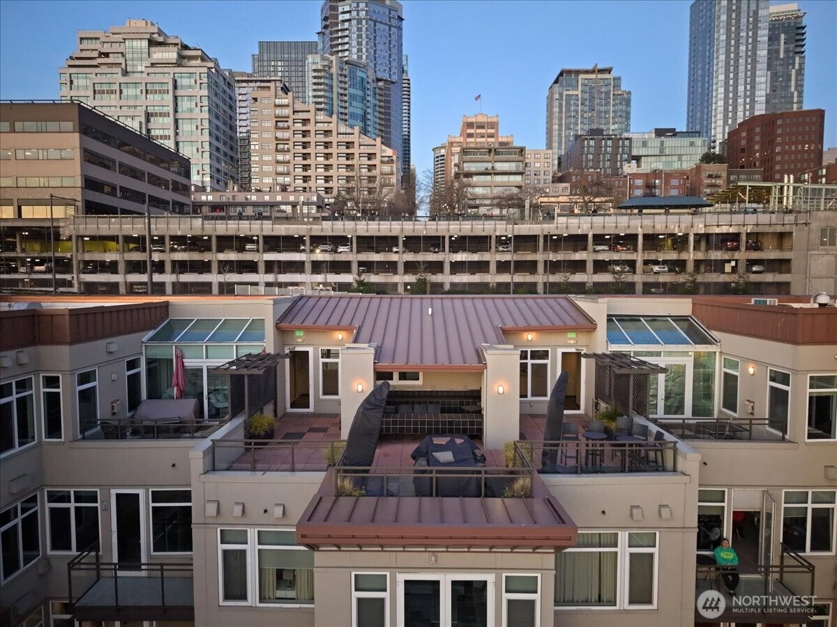1900 alaskan way #108, Seattle, WA 98121