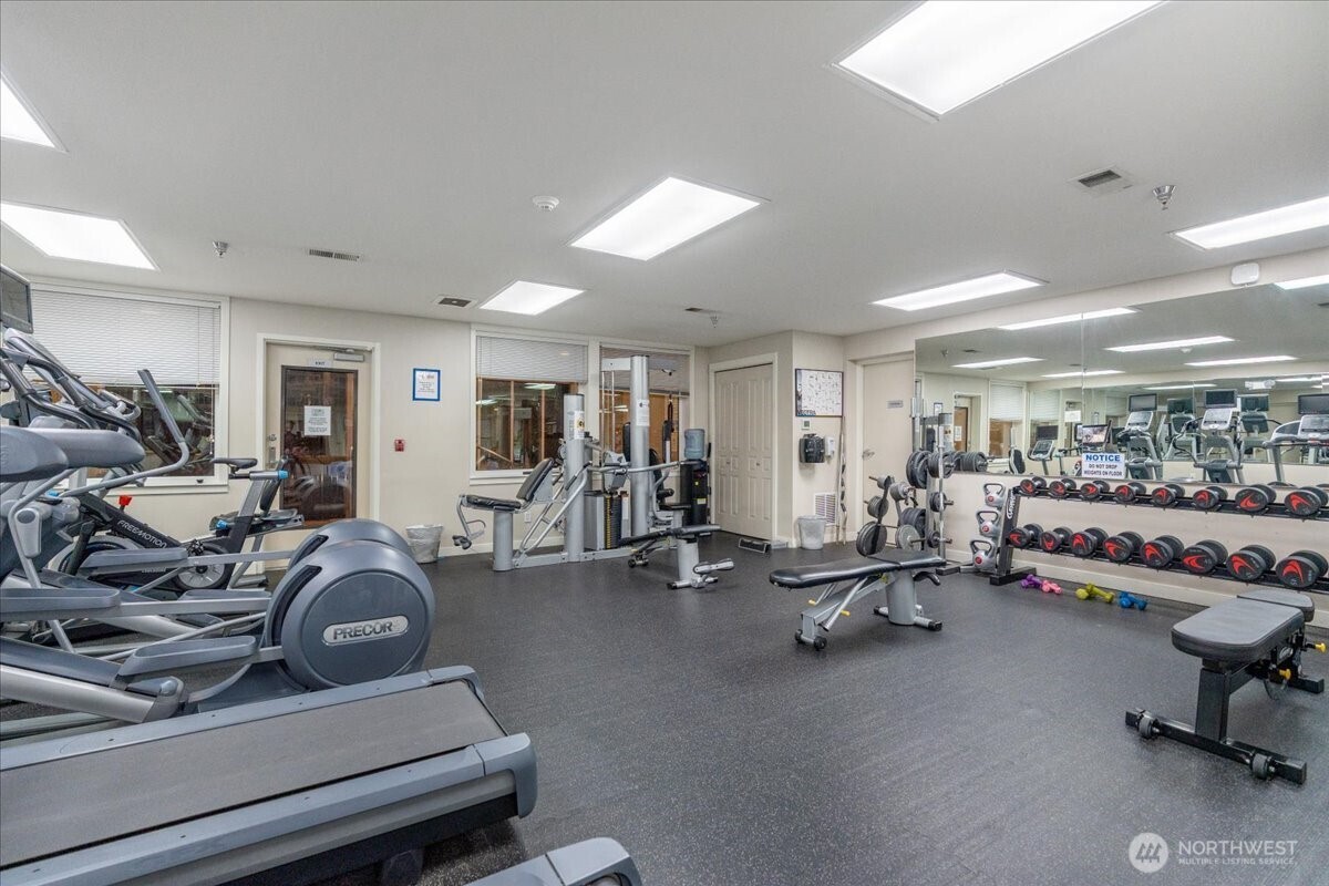 1900 alaskan way #108, Seattle, WA 98121