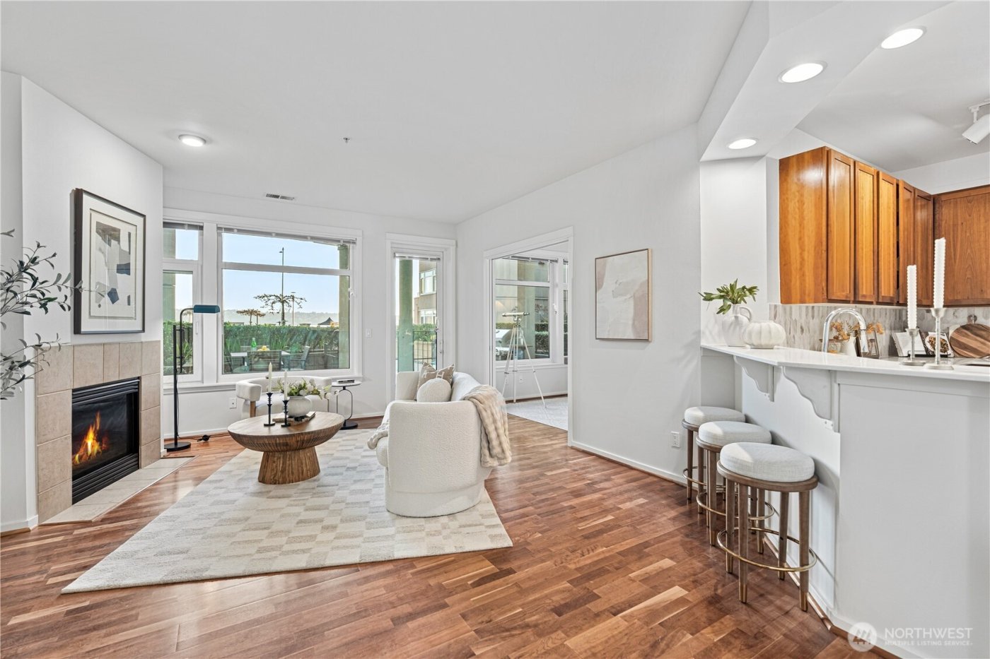 1900 alaskan way #108, Seattle, WA 98121