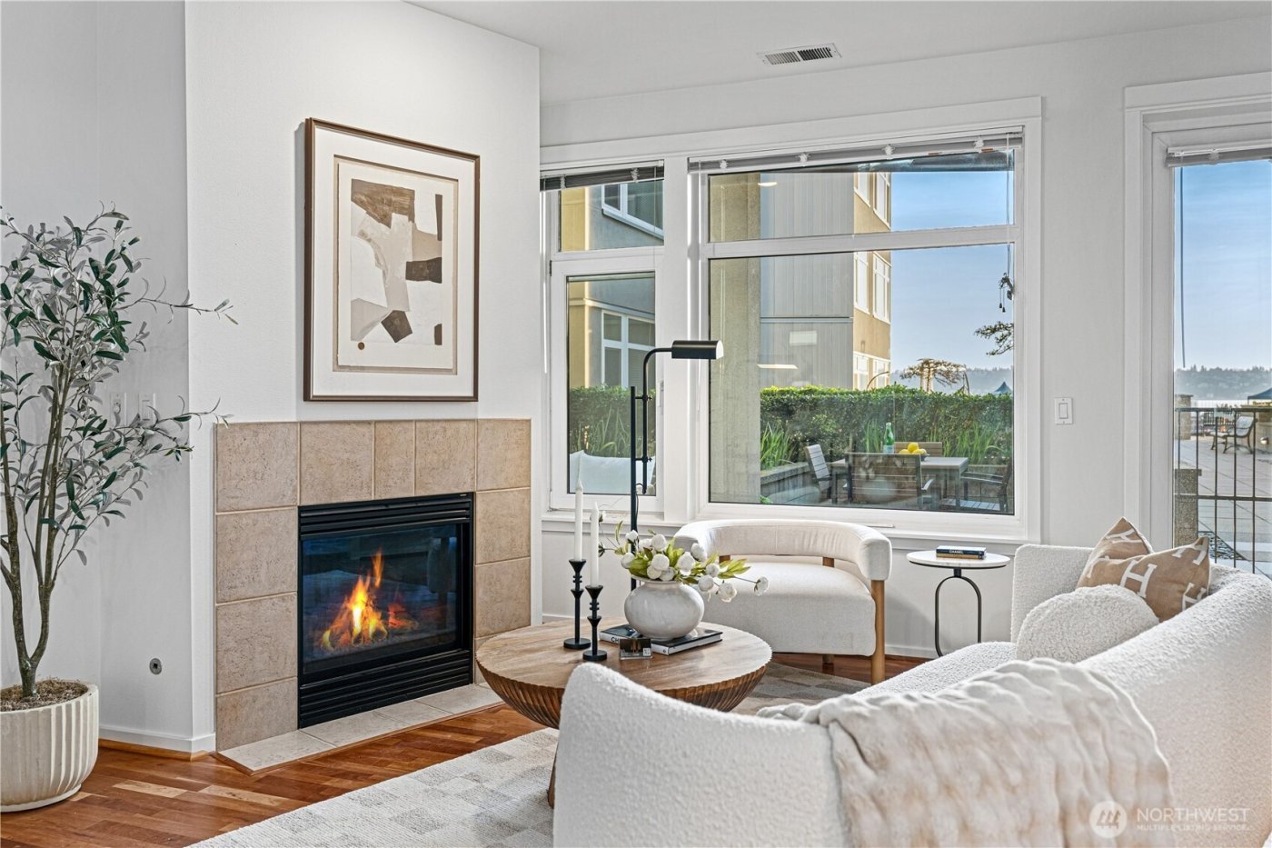 1900 alaskan way #108, Seattle, WA 98121