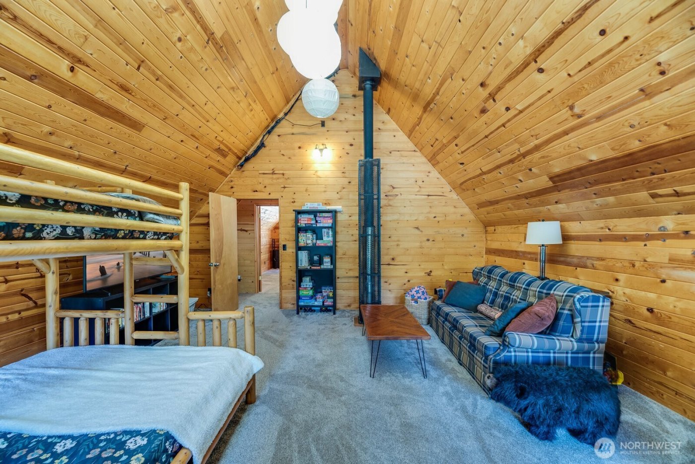 4711 Kachess Lake Rd , Easton, WA 98925