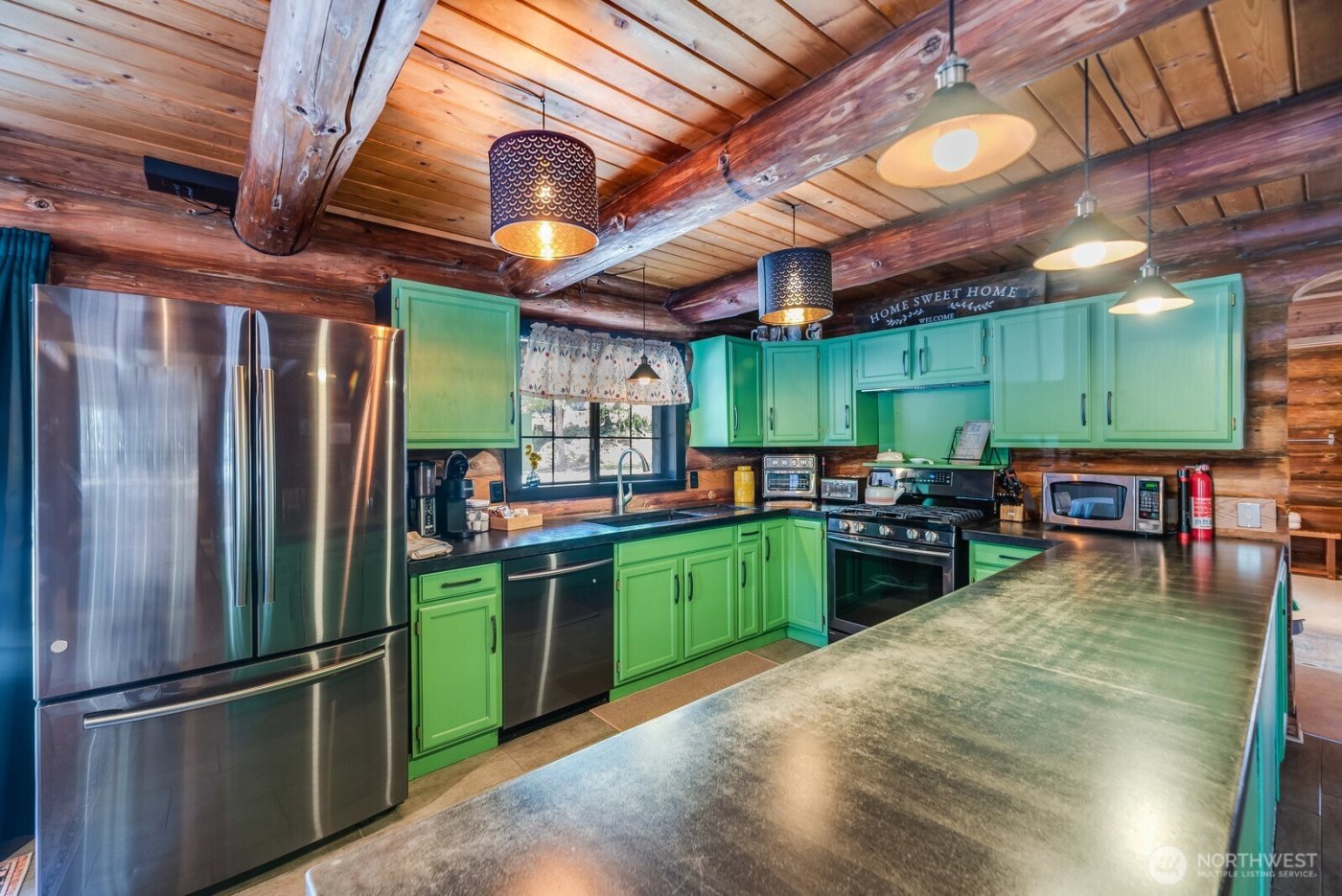 4711 Kachess Lake Rd , Easton, WA 98925