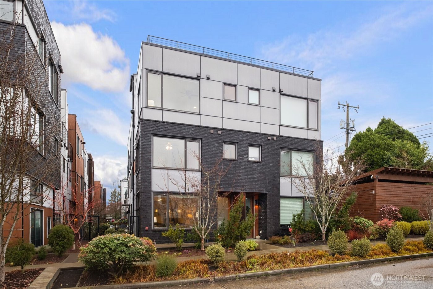 4272 SW Bradford Street , Seattle, WA 98116