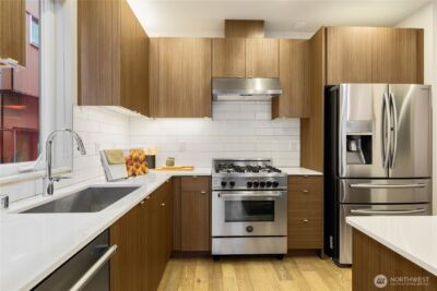 4272 SW Bradford Street , Seattle, WA 98116 - Photo 12