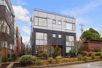 4272 SW Bradford Street , Seattle, WA 98116 - Photo 2