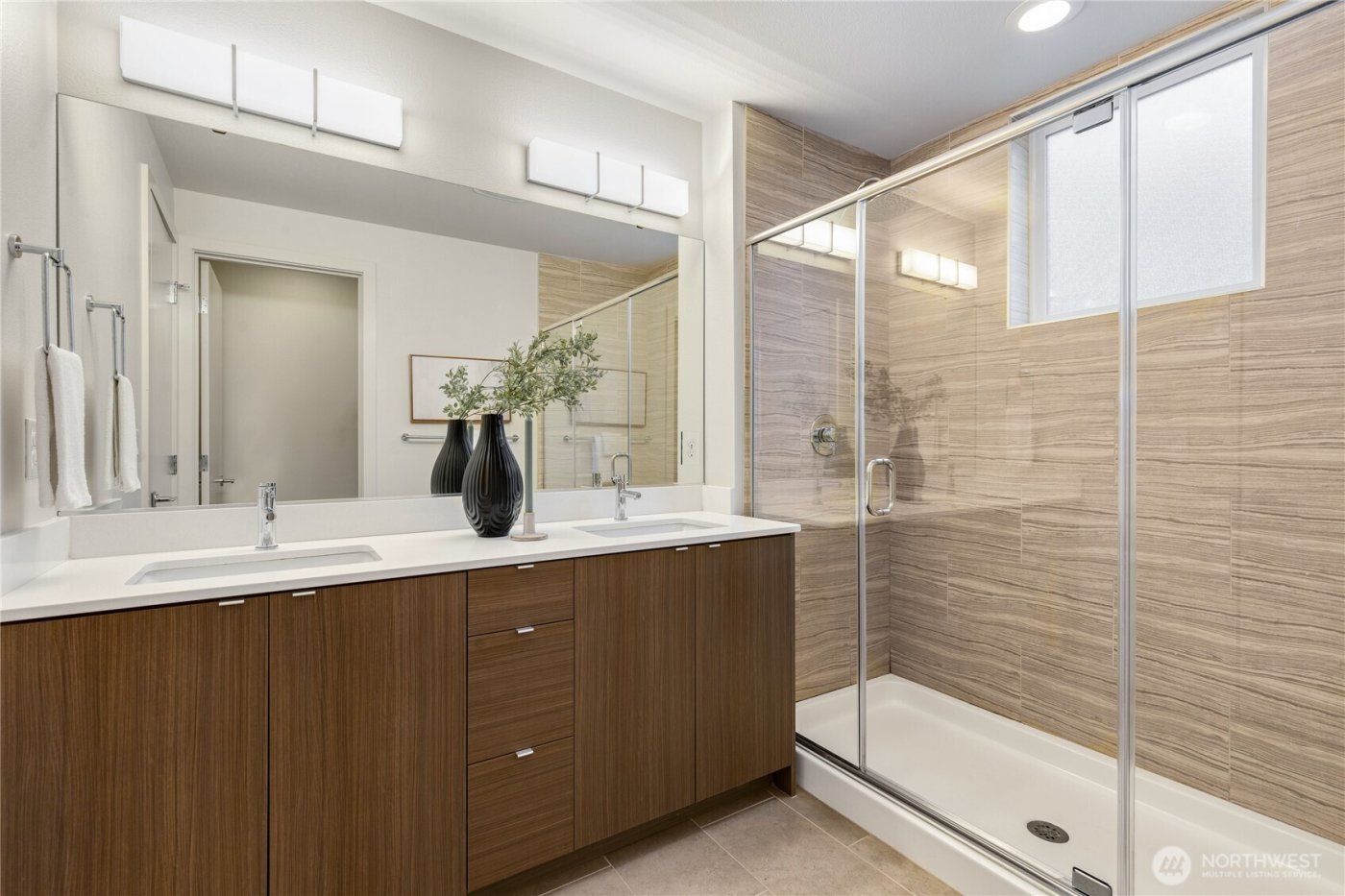 4272 SW Bradford Street , Seattle, WA 98116