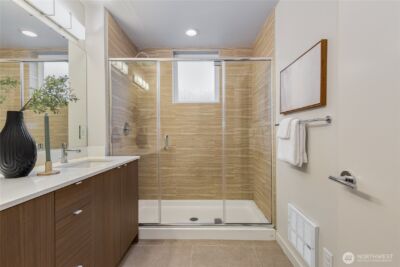 4272 SW Bradford Street , Seattle, WA 98116 - Photo 24