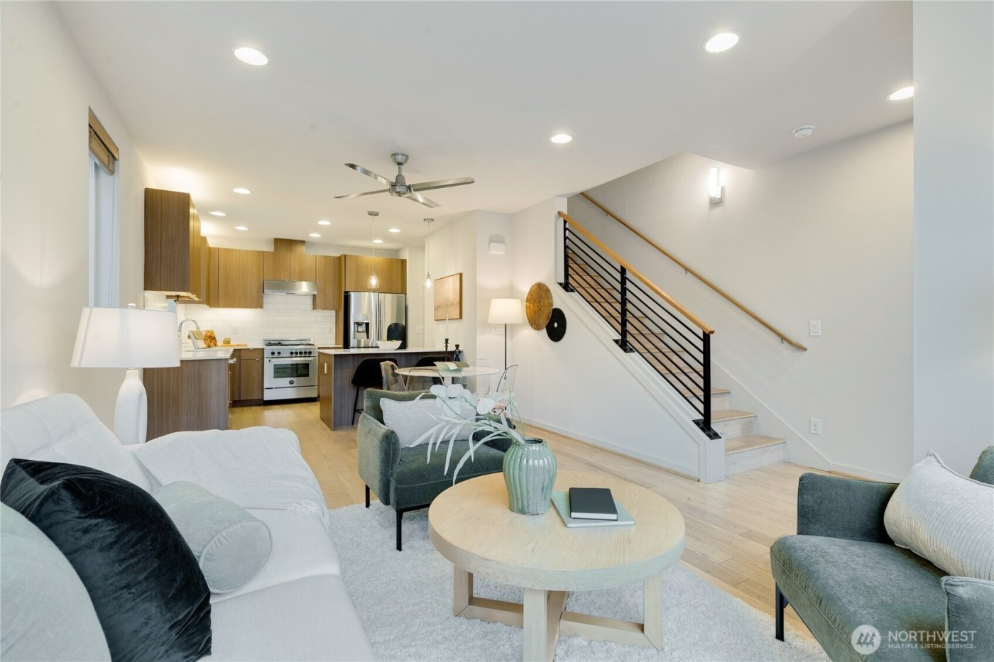 4272 SW Bradford Street , Seattle, WA 98116