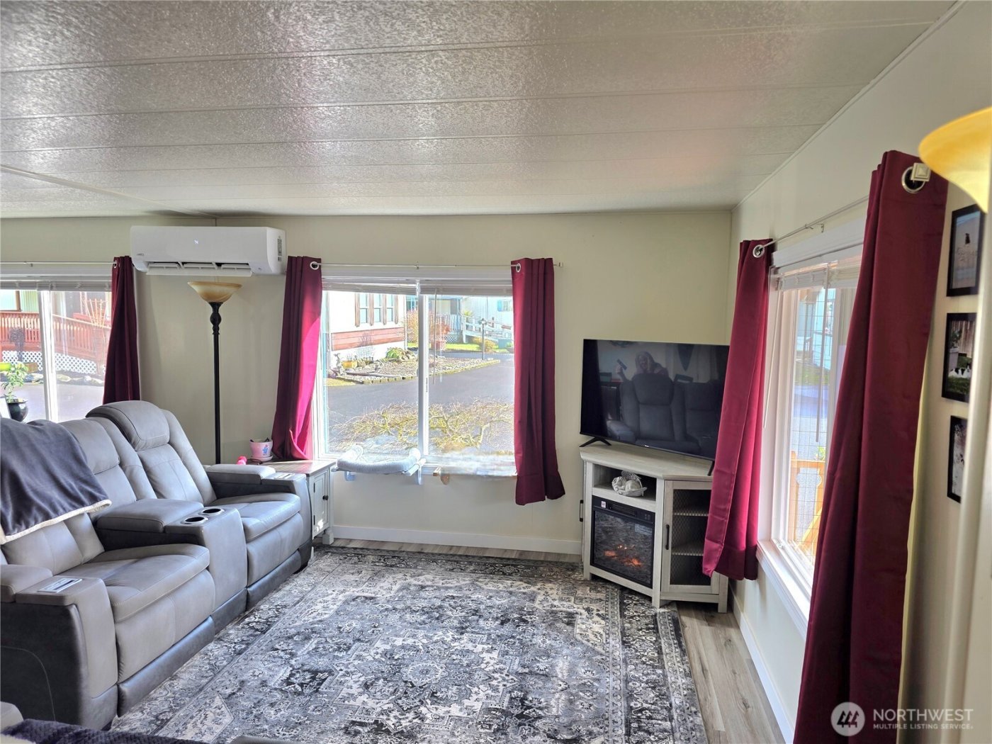 2397 Nightingale Lane , Kelso, WA 98626