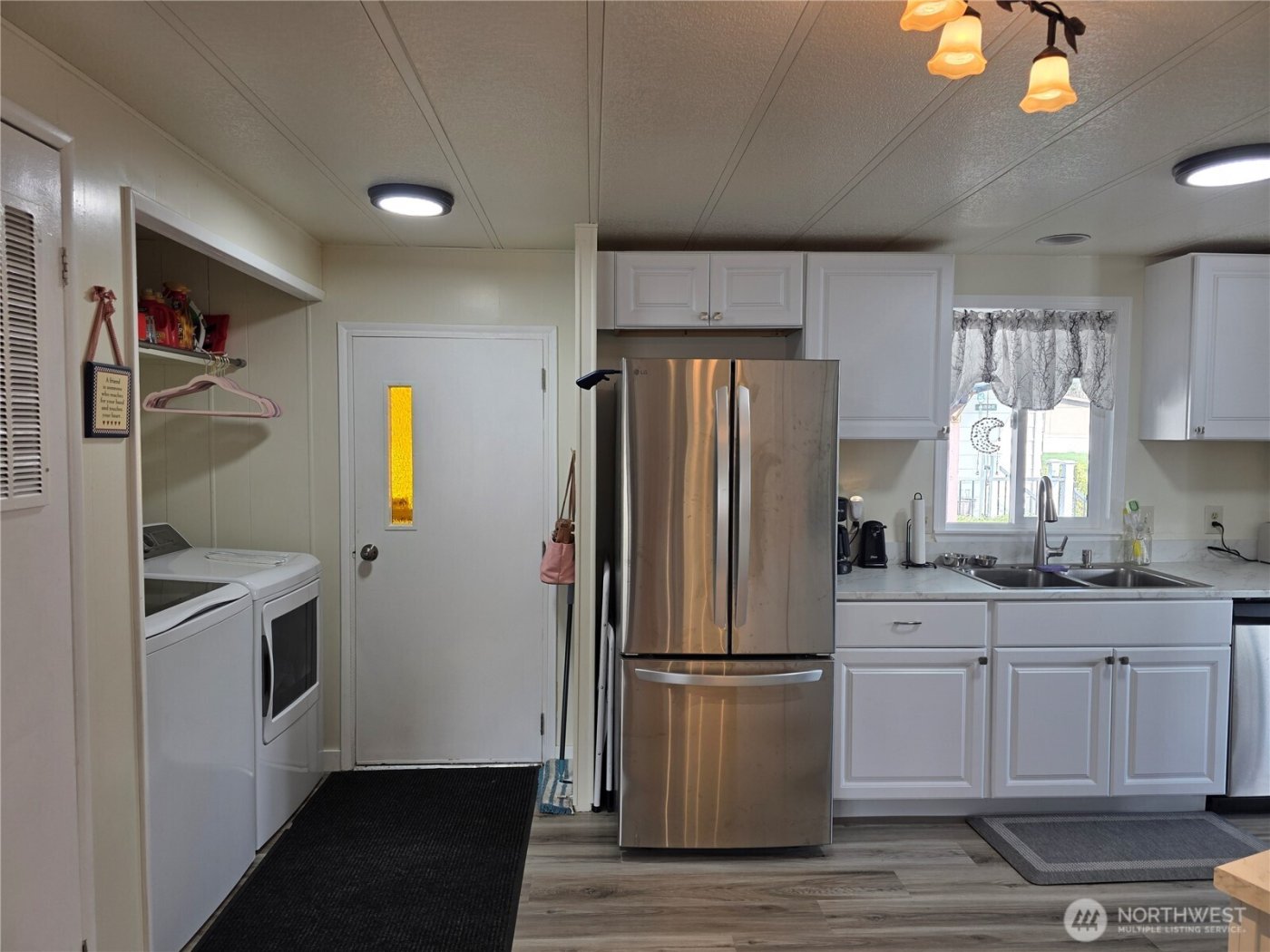 2397 Nightingale Lane , Kelso, WA 98626