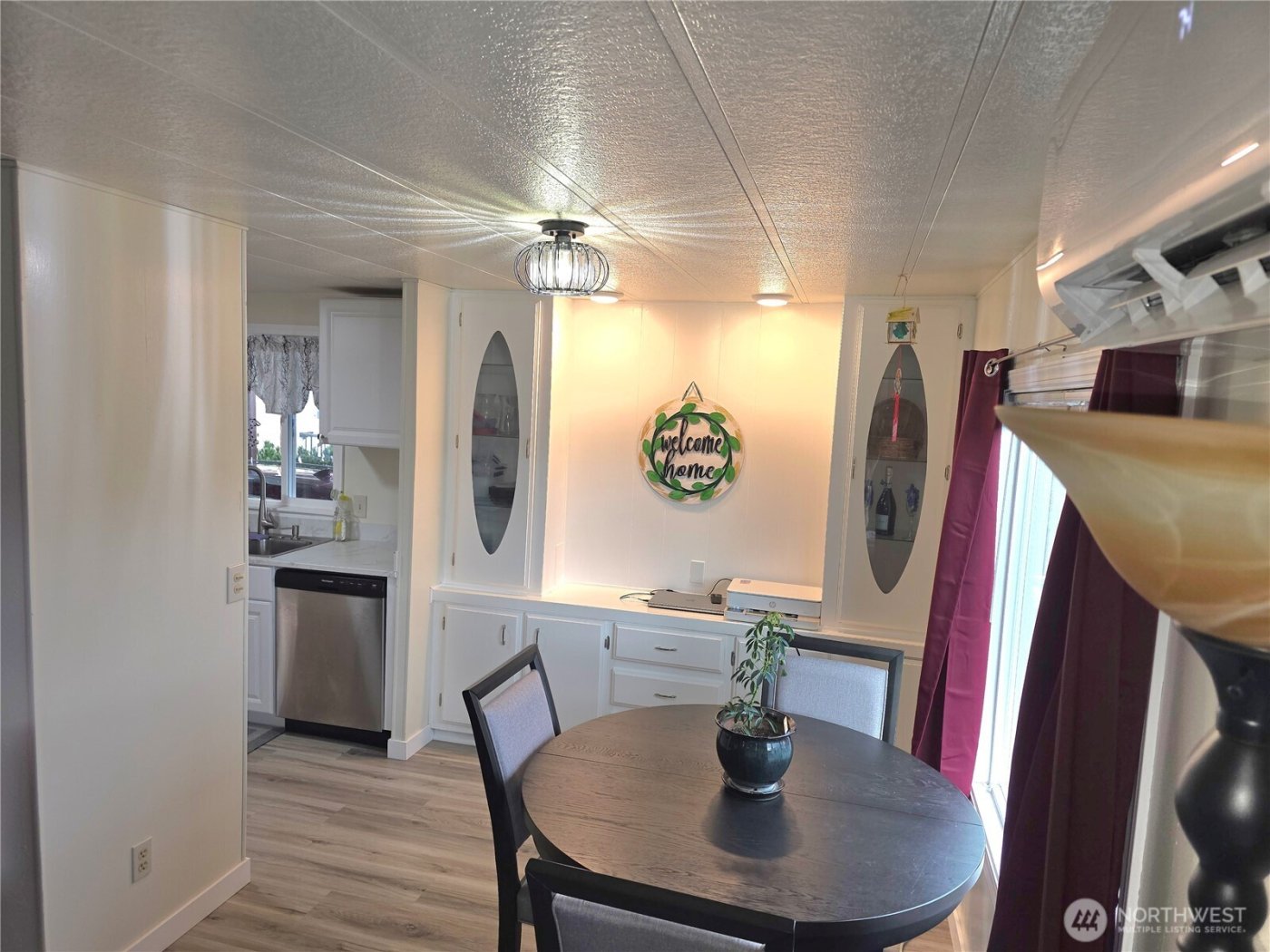 2397 Nightingale Lane , Kelso, WA 98626