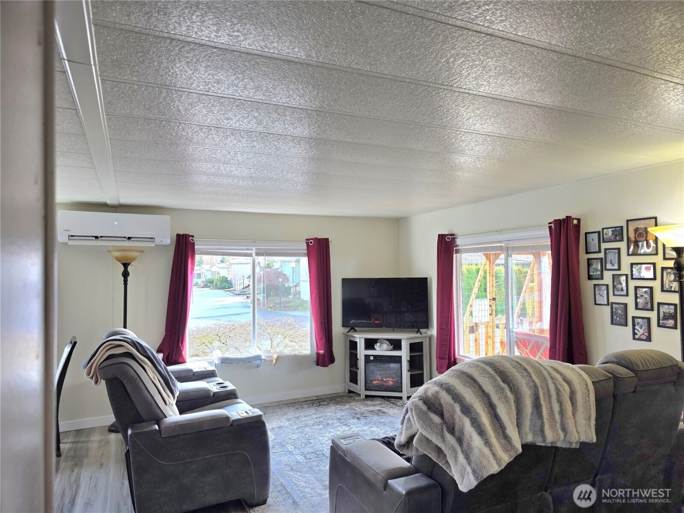 2397 Nightingale Lane , Kelso, WA 98626