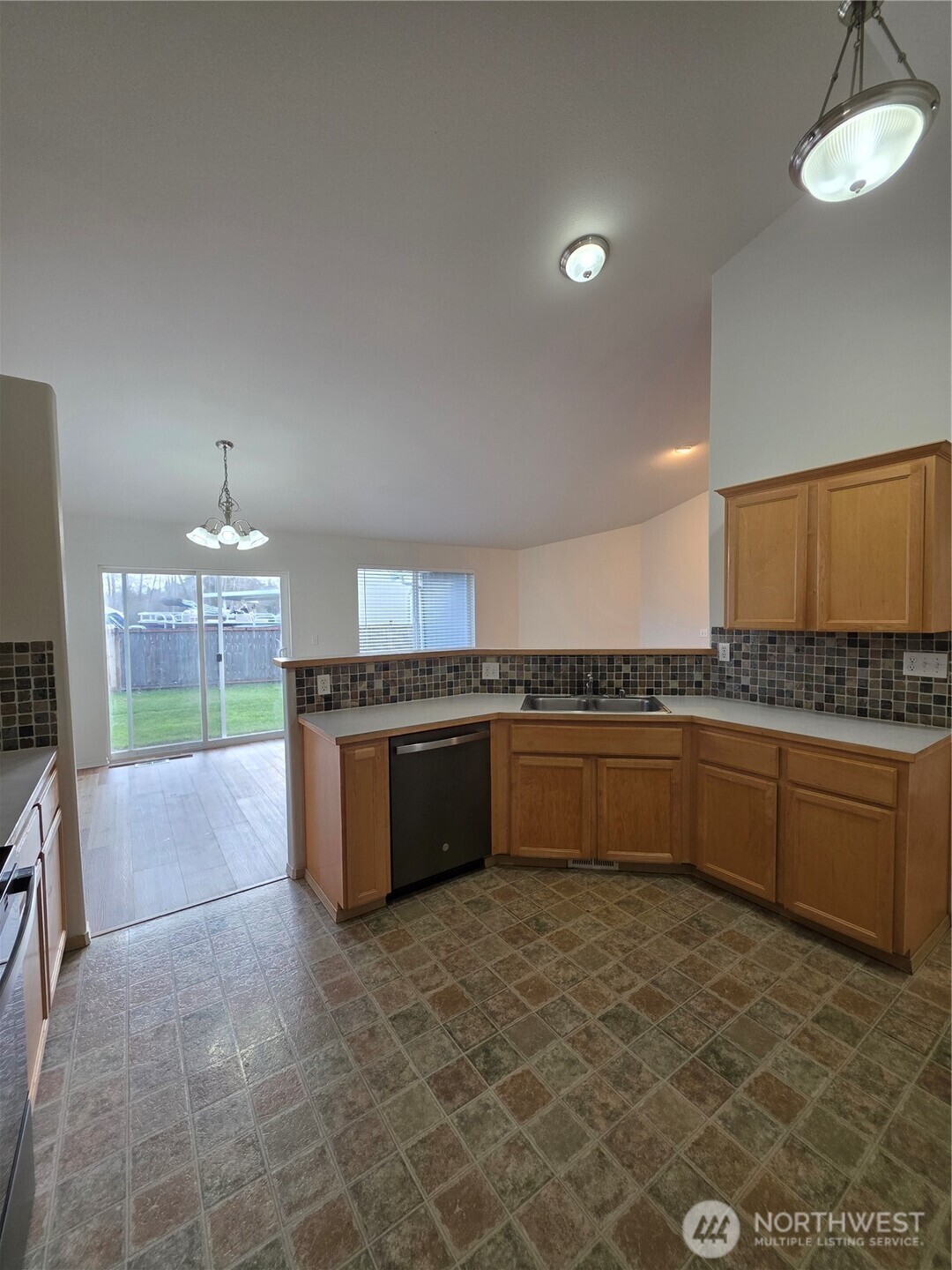 17611 67th Avenue Ct E, Puyallup, WA 98375