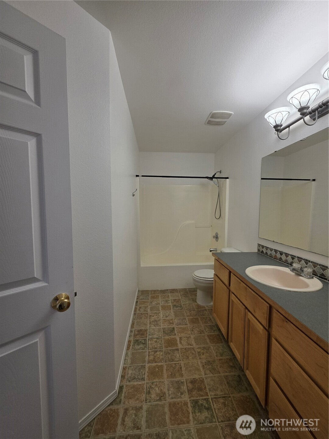 17611 67th Avenue Ct E, Puyallup, WA 98375