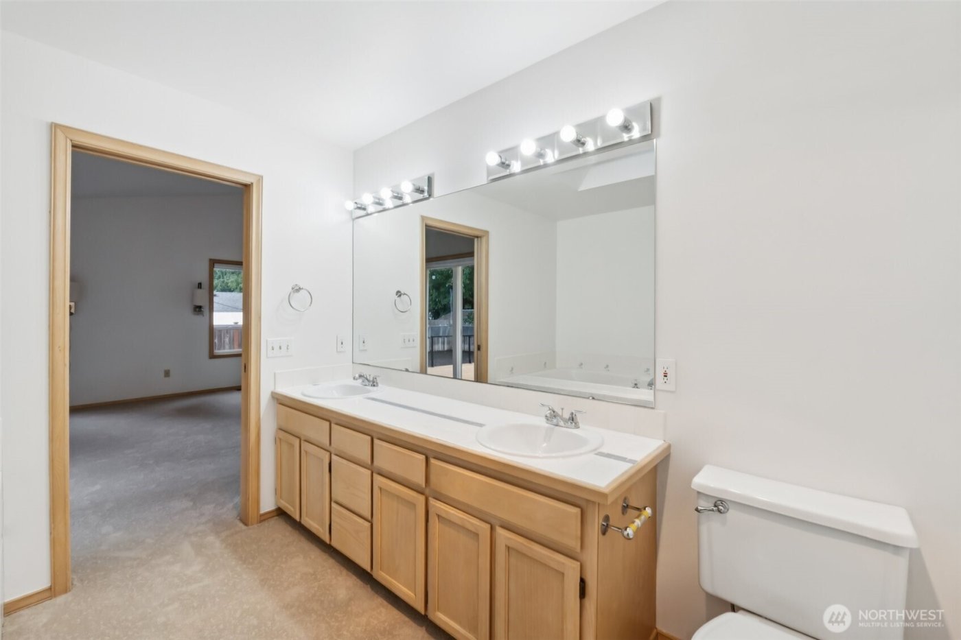 9227 232nd Street SW, Edmonds, WA 98020