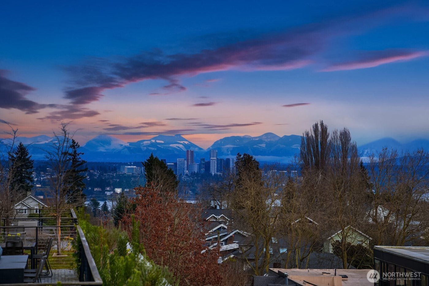 1810 E Mercer Street , Seattle, WA 98112