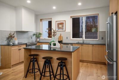 1810 E Mercer Street , Seattle, WA 98112 - Photo 8