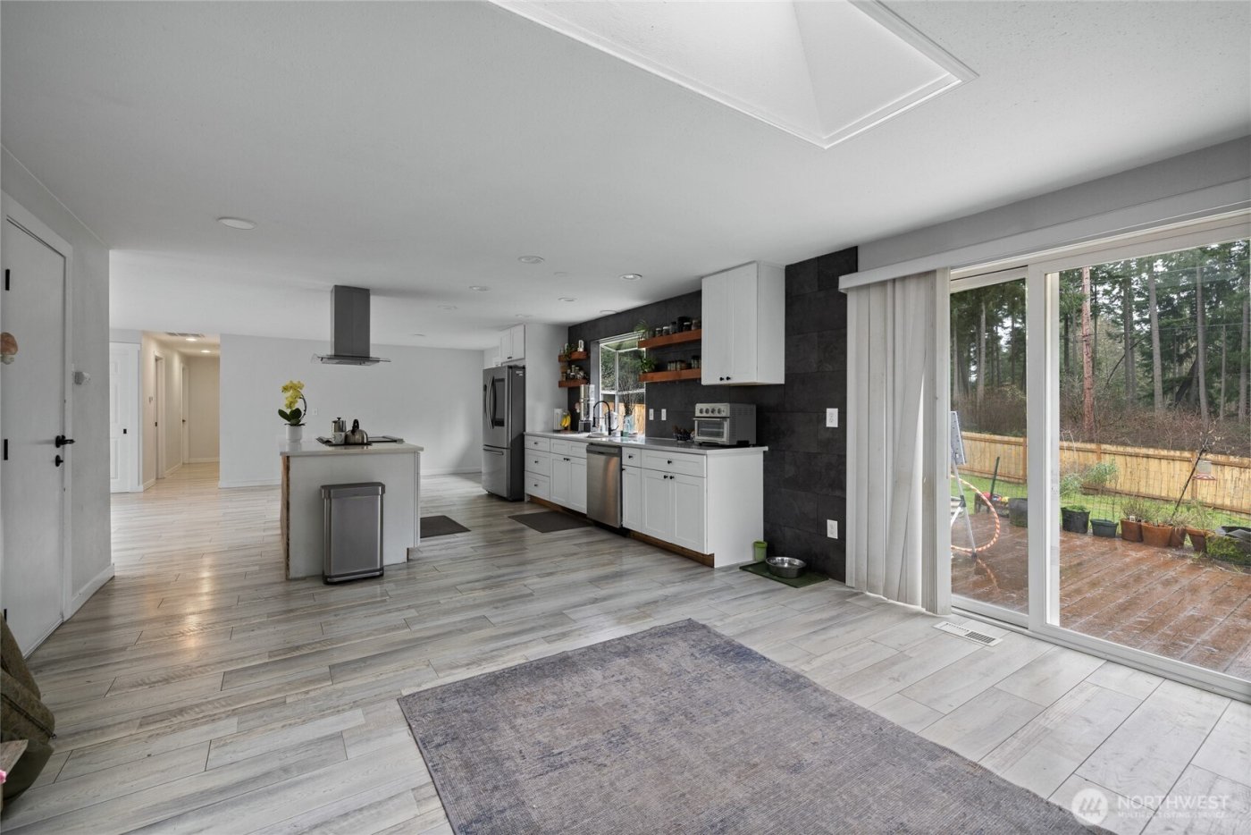 2837 Johns Place NE, Olympia, WA 98516