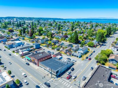 1906 Broadway , Everett, WA 98201