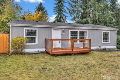 12818 Prairie Ridge Drive E, Bonney Lake, WA 98391-7582
