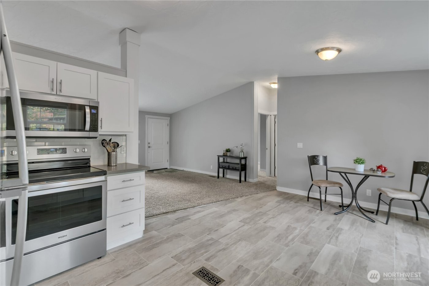 12818 Prairie Ridge Drive E, Bonney Lake, WA 98391-7582