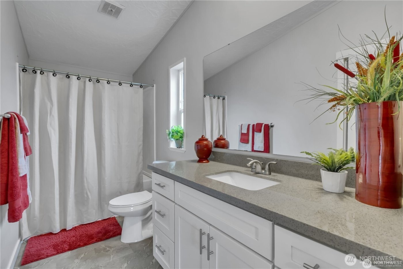 12818 Prairie Ridge Drive E, Bonney Lake, WA 98391-7582