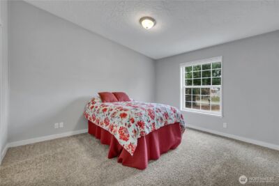 12818 Prairie Ridge Drive E, Bonney Lake, WA 98391-7582 - Photo 19