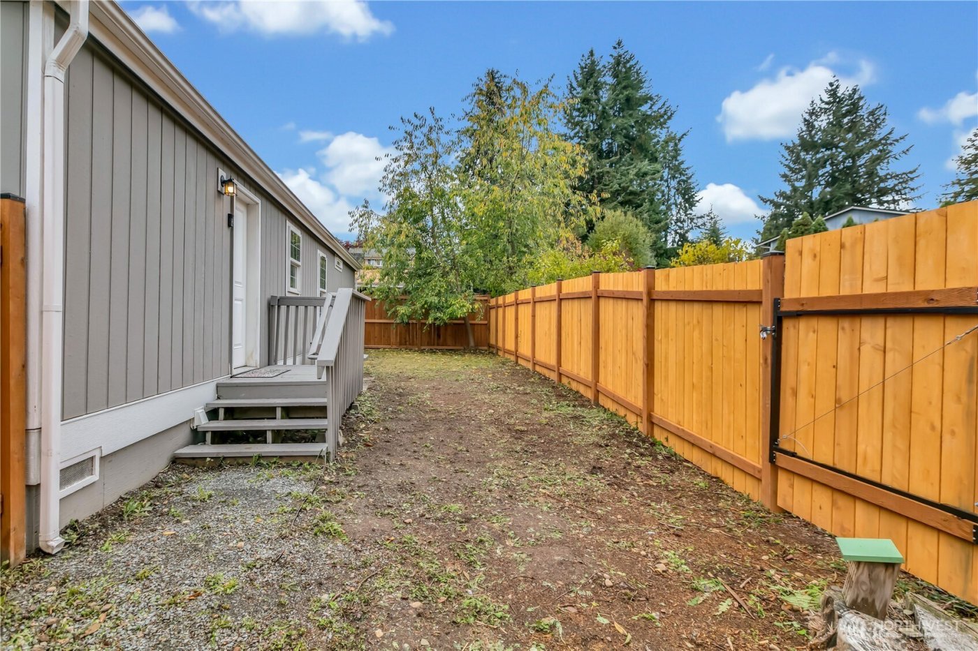 12818 Prairie Ridge Drive E, Bonney Lake, WA 98391-7582