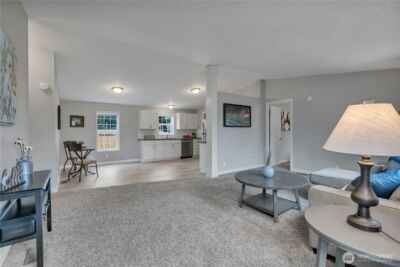 12818 Prairie Ridge Drive E, Bonney Lake, WA 98391-7582 - Photo 4