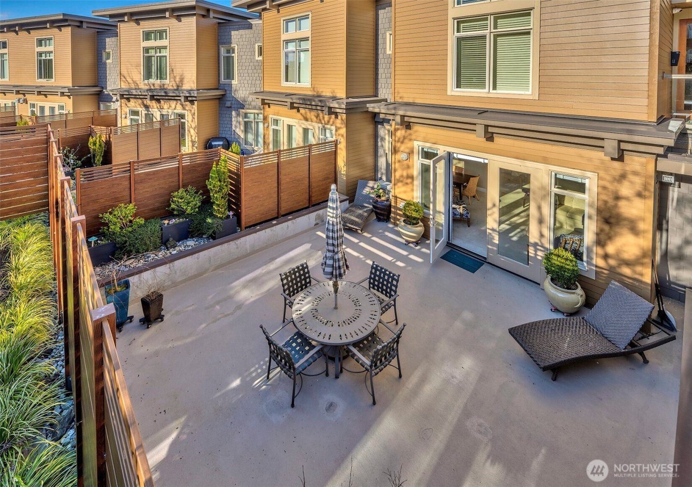 61 Pine Street #201, Edmonds, WA 98020