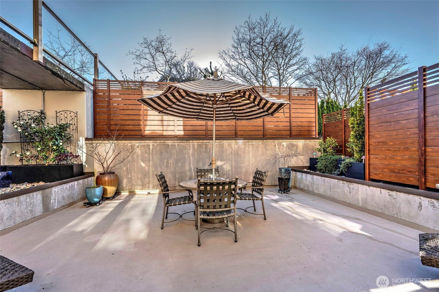 61 Pine Street #201, Edmonds, WA 98020