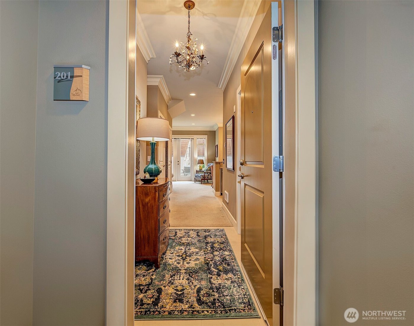 61 Pine Street #201, Edmonds, WA 98020