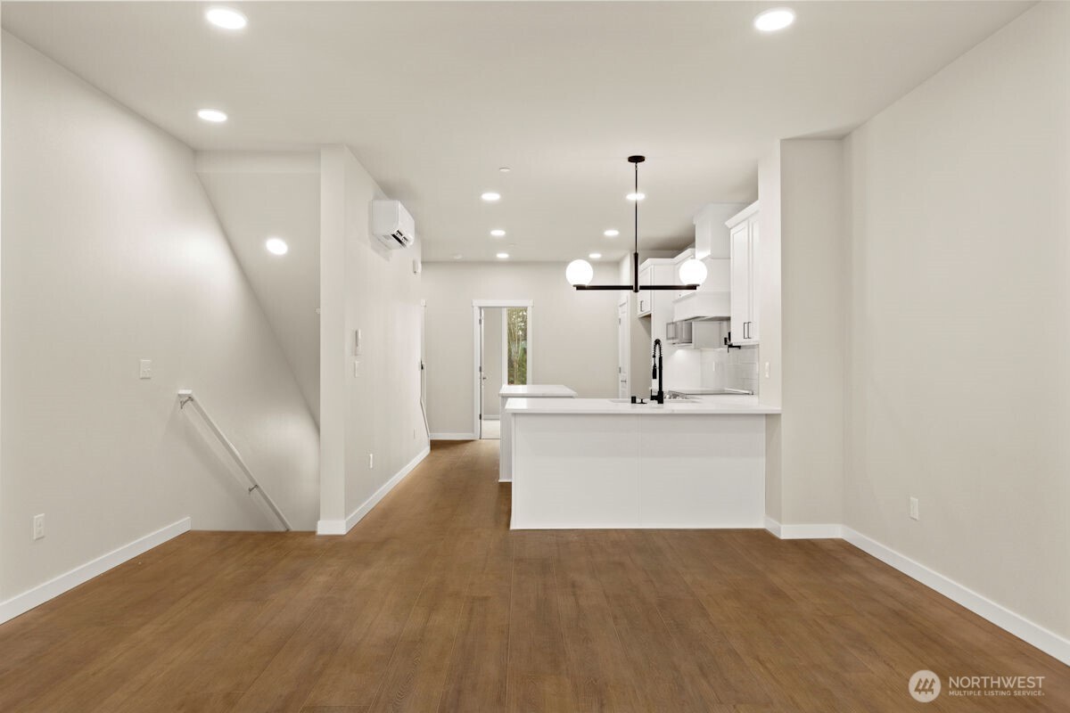 16823 Alder Way #G3, Lynnwood, WA 98037