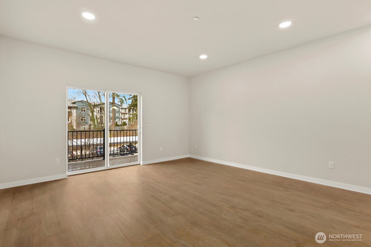 16823 Alder Way #G2, Lynnwood, WA 98037