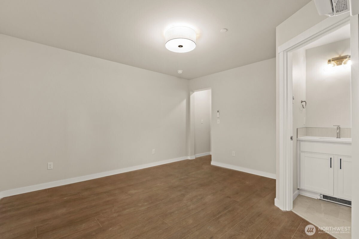 16823 Alder Way #G2, Lynnwood, WA 98037