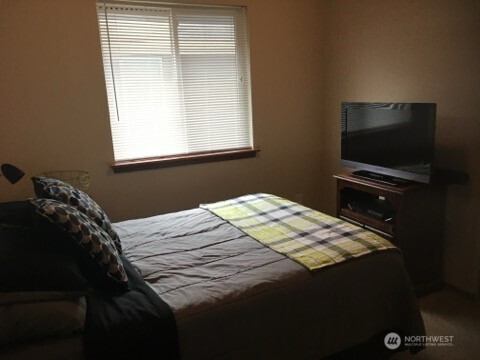 4532 Abalone Street , Bremerton, WA 98310