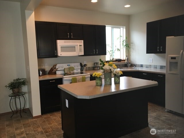 4532 Abalone Street , Bremerton, WA 98310