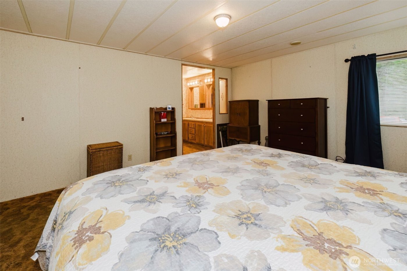 482 E hyland Drive , Union, WA 98592