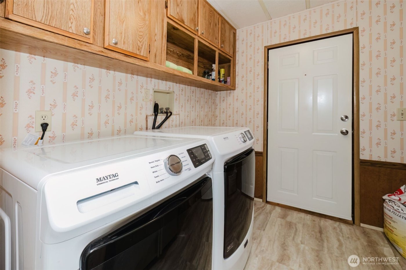 482 E hyland Drive , Union, WA 98592